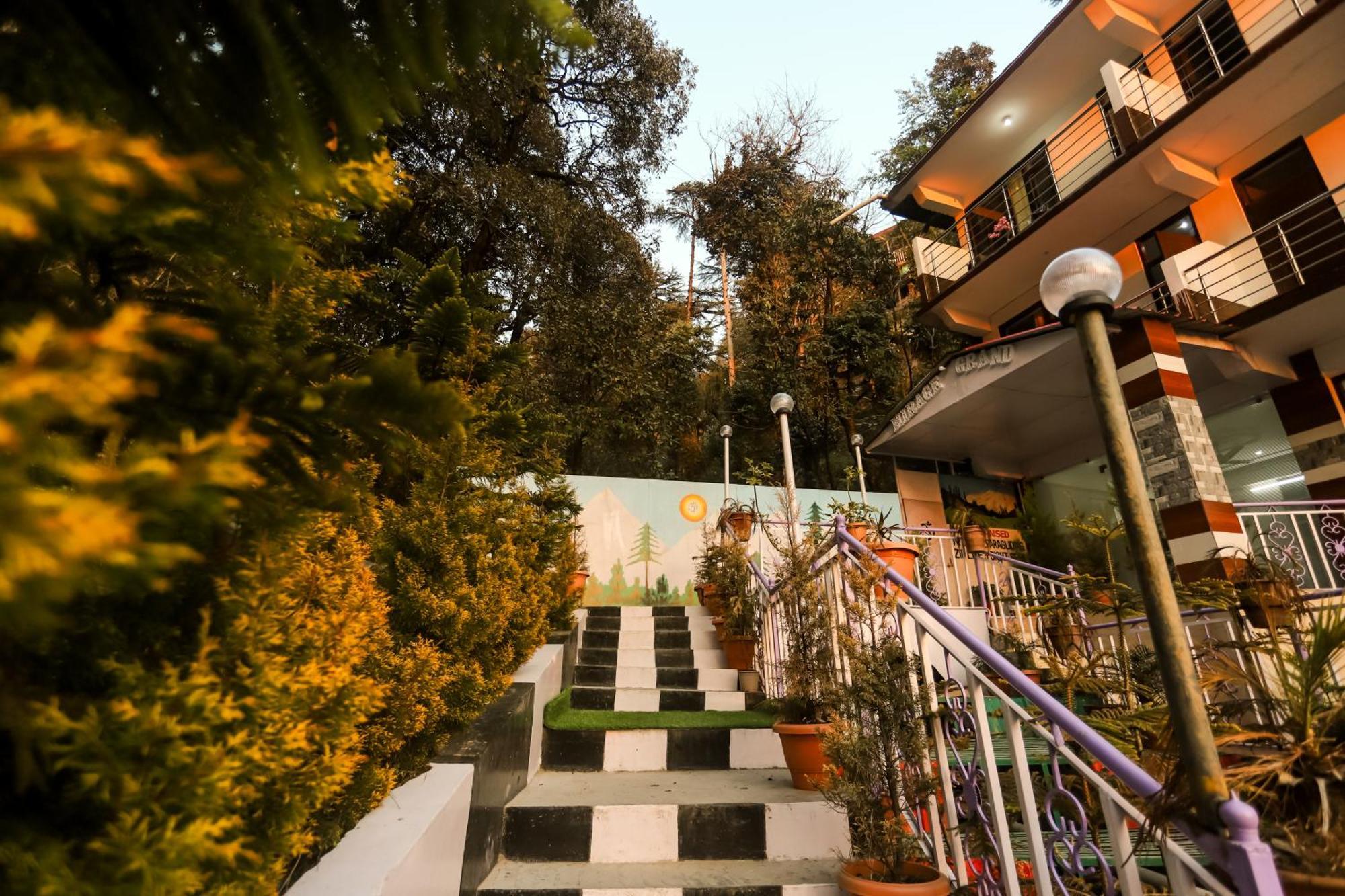 Mirage Grand McLeod Ganj Exterior foto